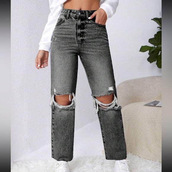 Women's Distressed Gray Jeans - Picture 3 of 7